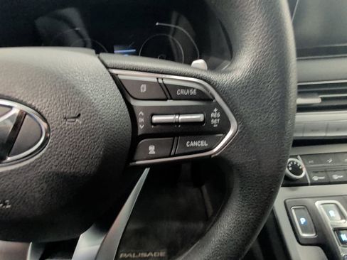 Used 2022 Hyundai Palisade SE image 19