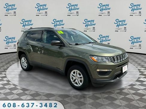 Used 2018 Jeep Compass Sport w/ Cold Weather Group AWD/4WD image 3