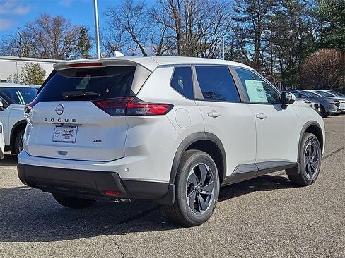 New 2026 Nissan Rogue SV image 6