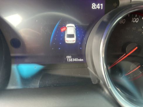 Used 2019 Toyota Camry XSE image 3