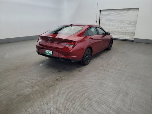 Used 2023 Hyundai Elantra SEL FWD image 9