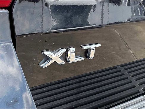 Used 2020 Ford Expedition XLT w/ Equipment Group 202A image 8