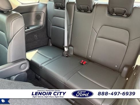 Used 2022 Nissan Pathfinder SL w/ SL Premium Package FWD image 12