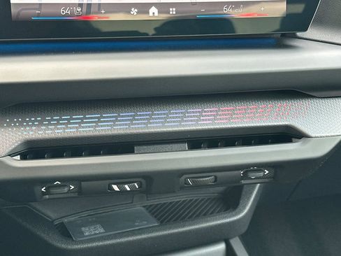 New 2026 BMW M235i xDrive M235i xDrive w/ Technology Package image 23