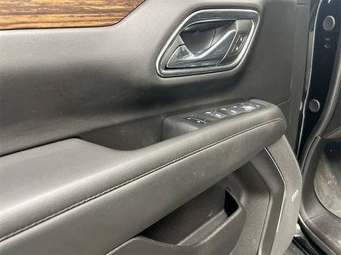 Used 2024 Chevrolet Suburban High Country image 22
