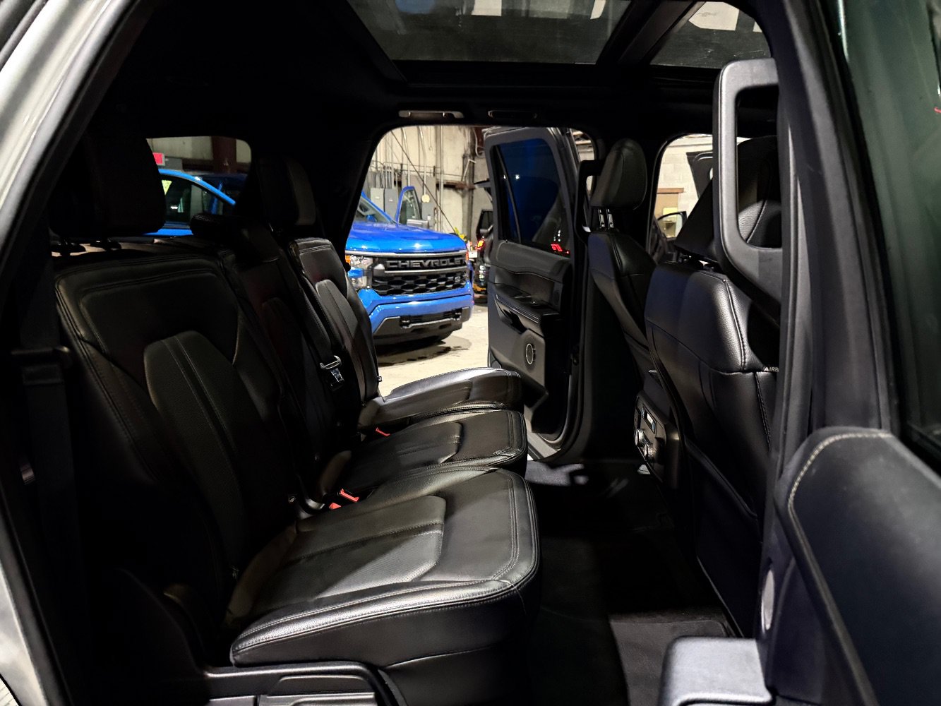 Used 2021 Ford Expedition Max Limited RWD image 22