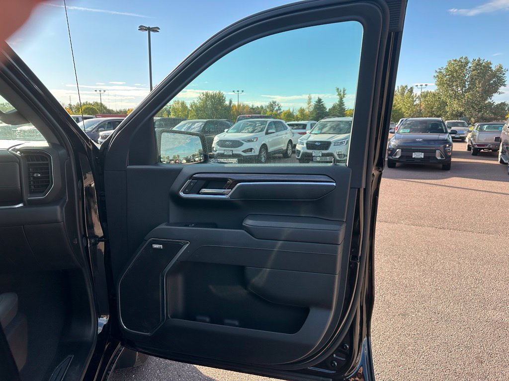 Used 2025 Chevrolet Silverado 1500 RST w/ Convenience Package II AWD/4WD image 29