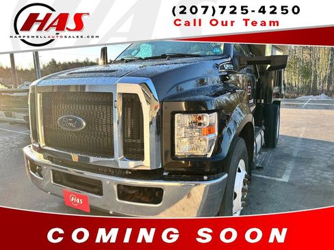 Used 2023 Ford F650 2WD Regular Cab Super Duty image 1