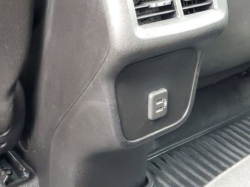 Used 2019 Chevrolet Equinox LS FWD image 27