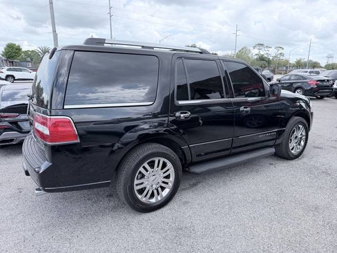Used 2007 Lincoln Navigator 4WD image 6
