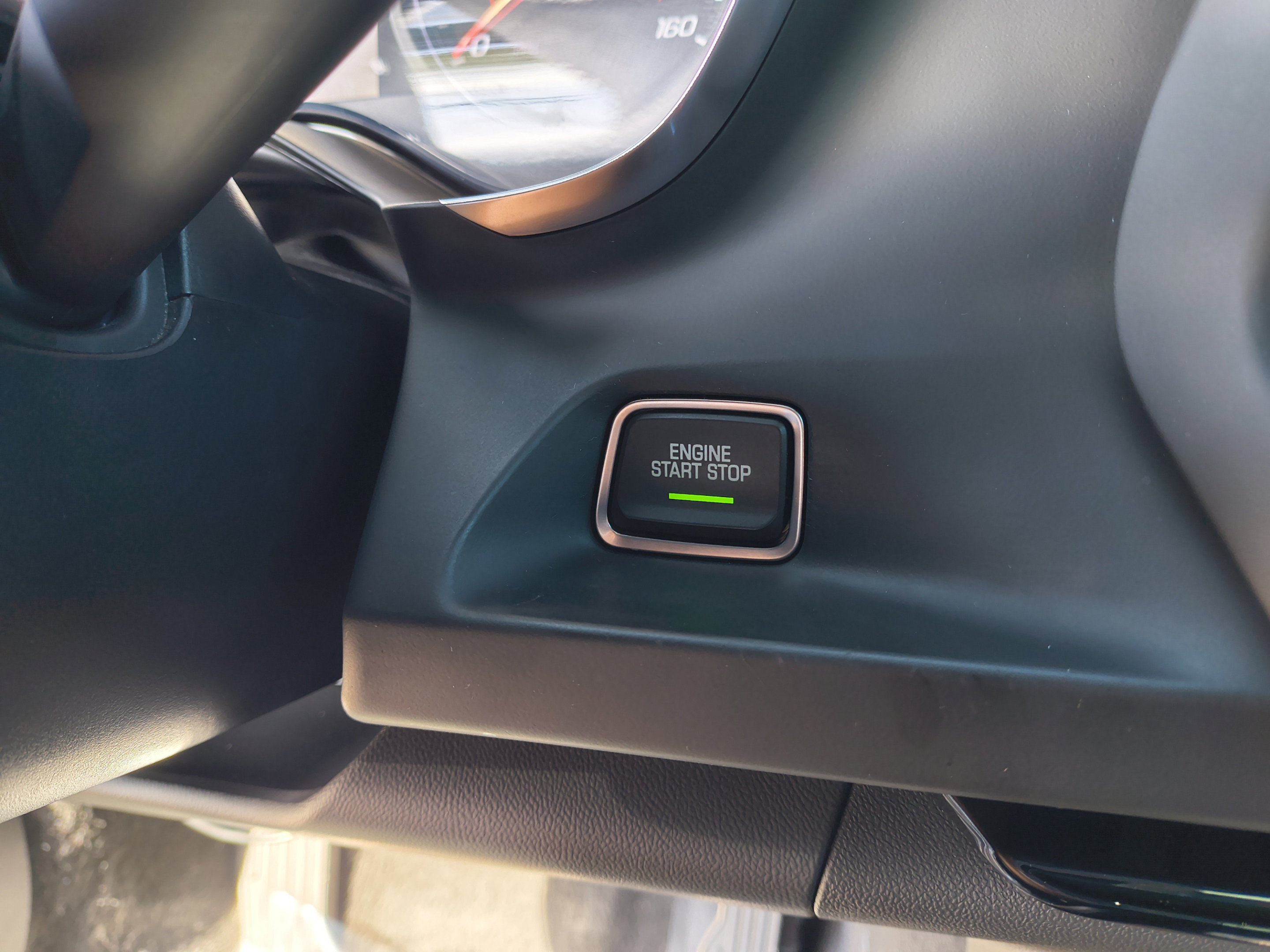 Used 2018 Chevrolet Camaro LT RWD image 27