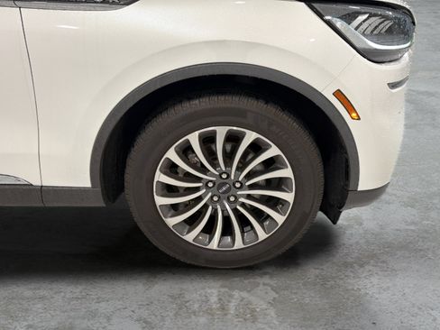 Used 2024 Lincoln Aviator Reserve w/ Elements Package Plus RWD image 29