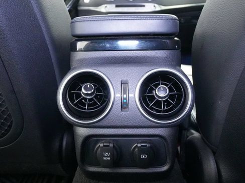 Used 2018 Kia Stinger RWD image 18