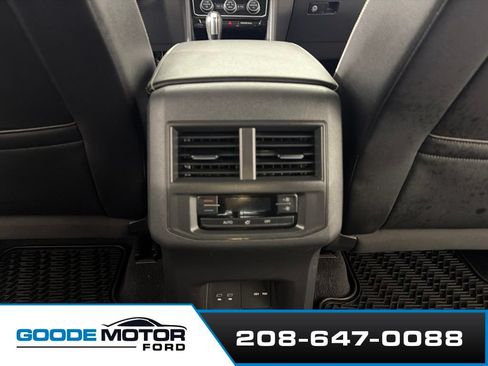 Used 2021 Volkswagen Atlas SEL AWD/4WD image 18