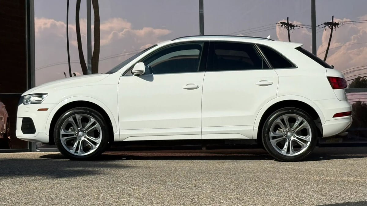 Used 2016 Audi Q3 2.0T Premium Plus w/ Technology Package FWD image 5