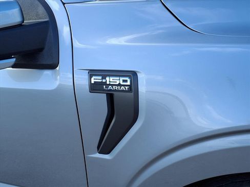 Used 2023 Ford F150 Lariat w/ Equipment Group 502A High image 11