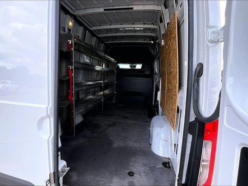 Used 2023 Mercedes-Benz Sprinter 2500 image 20