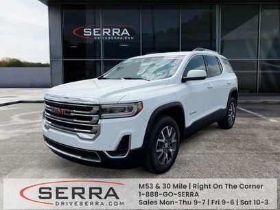 Used 2023 GMC Acadia SLE w/ Driver Convenience Package
