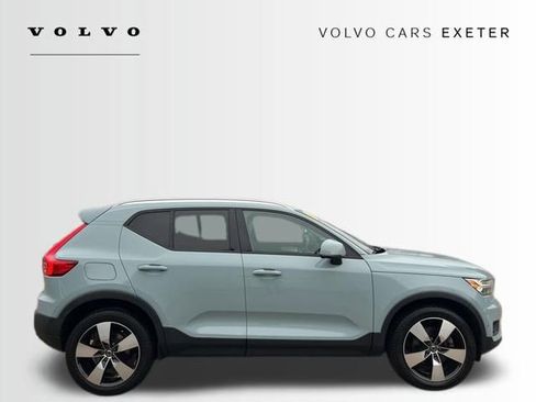 Used 2019 Volvo XC40 T5 Momentum image 9