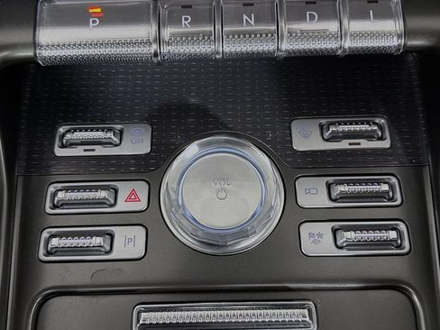 Used 2025 Lincoln Nautilus Premier w/ Equipment Group 102A AWD/4WD image 20