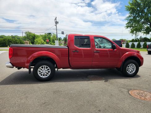 Used 2018 Nissan Frontier SV w/ Value Truck Package AWD/4WD image 18