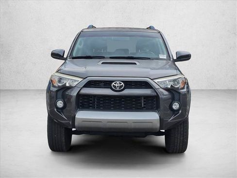 Used 2019 Toyota 4Runner TRD Off-Road AWD/4WD image 2