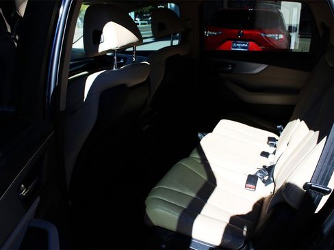 Used 2023 Acura MDX FWD w/ Technology Package image 11