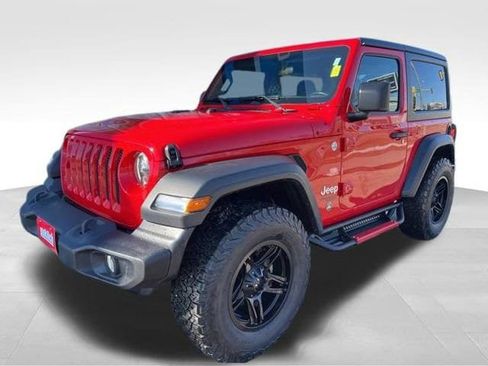 Used 2019 Jeep Wrangler Sport image 2