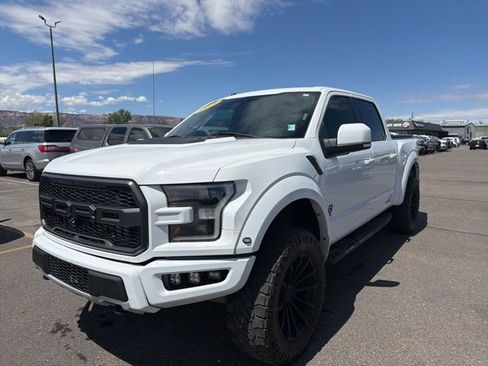 Used 2018 Ford F150 Raptor w/ Equipment Group 802A Luxury AWD/4WD image 3
