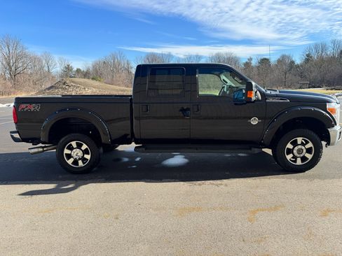 Used 2015 Ford F350 Lariat w/ Lariat Ultimate Package image 4