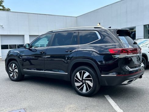 Used 2024 Volkswagen Atlas SEL AWD/4WD image 4