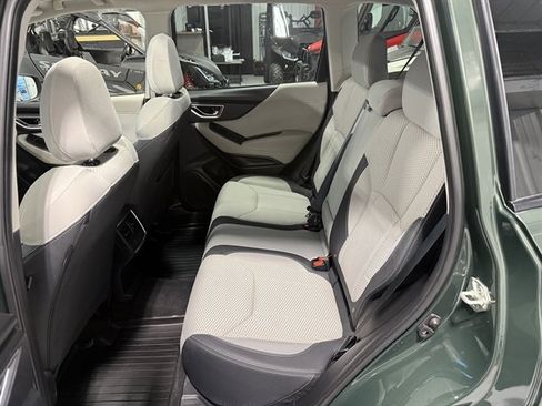 Used 2022 Subaru Forester Premium image 13