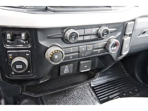 Used 2025 Ford F250 XL w/ FX4 Off-Road Package image 22