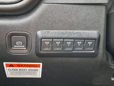 Used 2024 GMC Sierra 3500 Pro w/ Convenience Package AWD/4WD image 23