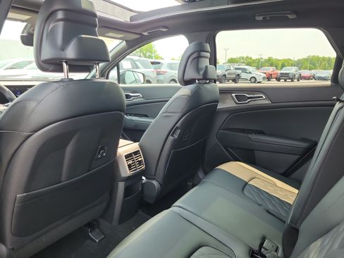 Used 2024 Kia Sportage X-Line w/ X-Line Premium Package AWD/4WD image 14