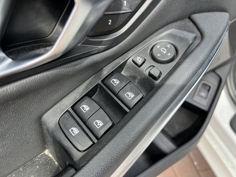 Used 2019 BMW 330i Sedan w/ M Sport Package RWD image 15