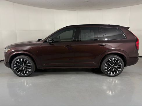 New 2026 Volvo XC90 T8 Ultra w/ Protection Package AWD/4WD image 5