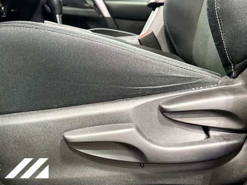 Used 2017 Toyota RAV4 XLE AWD/4WD image 20
