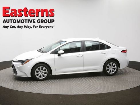 Used 2024 Toyota Corolla LE FWD image 57