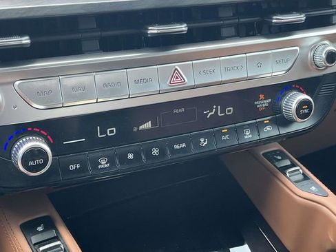 Used 2023 Kia Telluride EX X-Line image 34