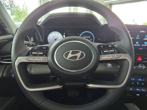 New 2026 Hyundai Elantra Limited FWD image 20