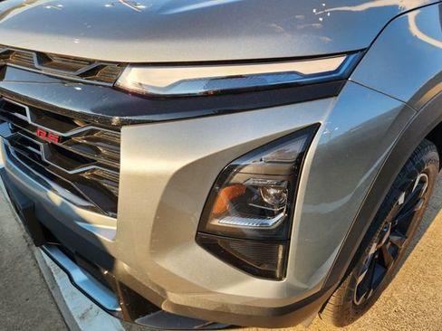 Used 2026 Chevrolet Equinox RS w/ Convenience Package III FWD image 8