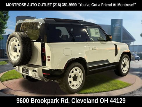 Certified 2025 Land Rover Defender 90 S AWD/4WD image 6