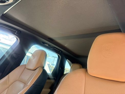 Used 2018 Porsche Cayenne AWD/4WD image 8