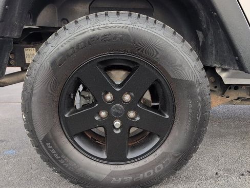 Used 2014 Jeep Wrangler Unlimited Sport w/ Quick Order Package 24S image 9