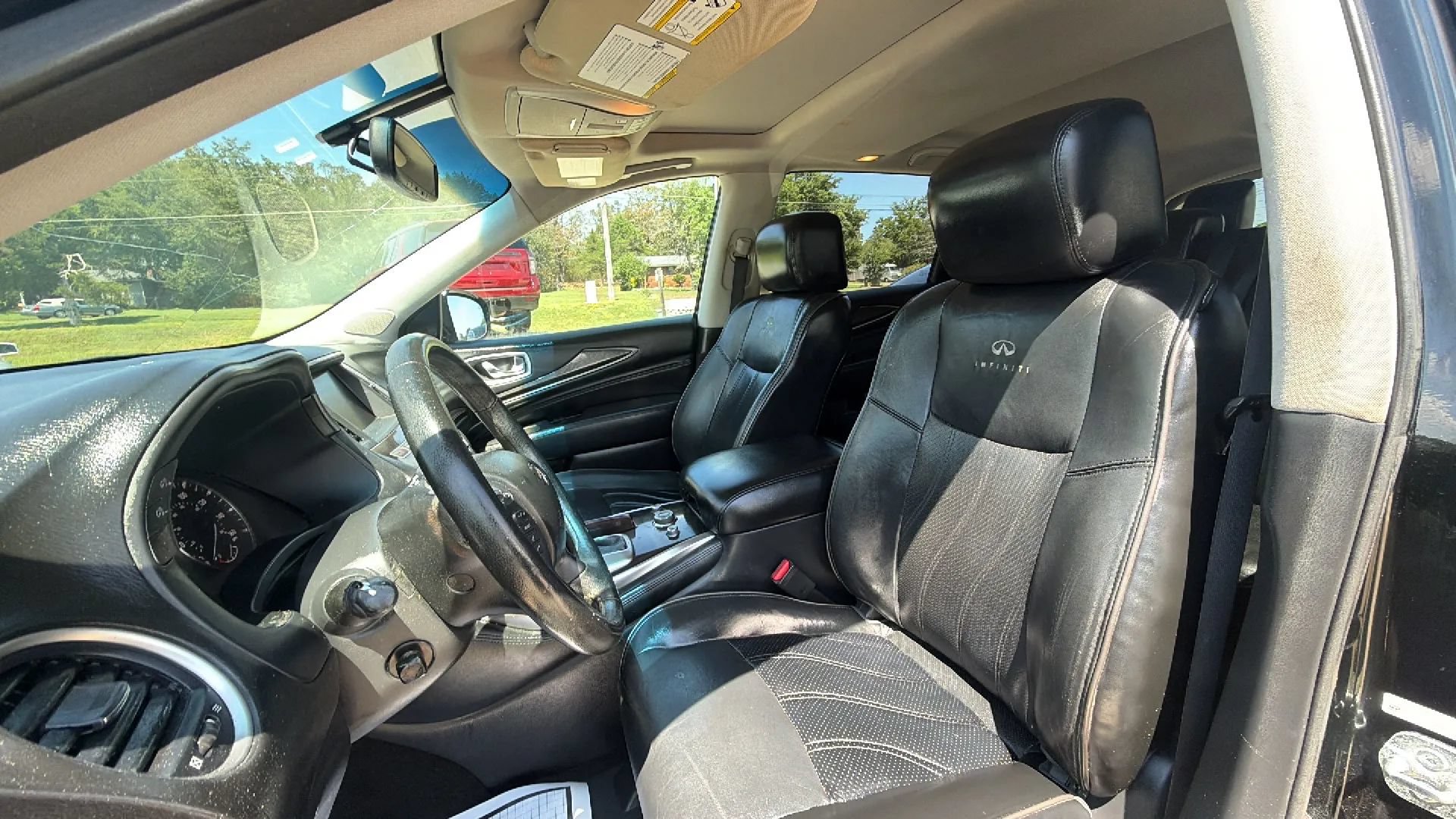 Used 2013 INFINITI JX35 AWD w/ Premium Pkg image 10