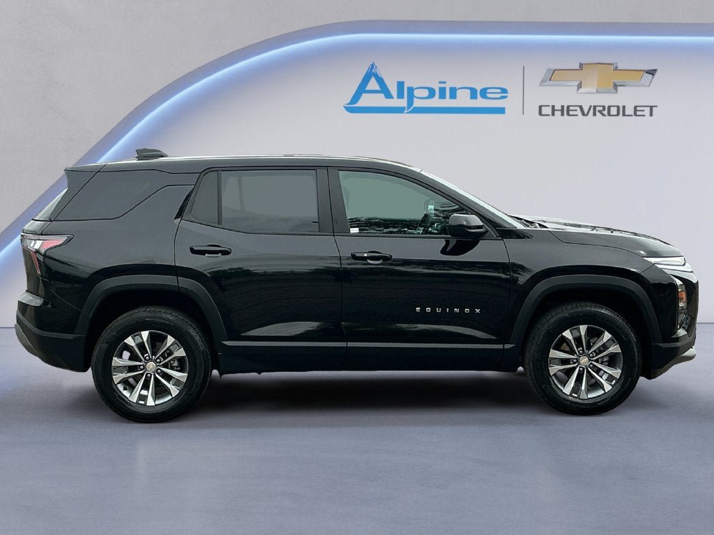Used 2026 Chevrolet Equinox LT AWD/4WD image 6
