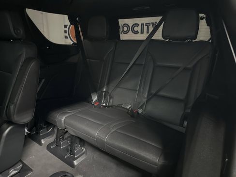 Used 2023 Chevrolet Tahoe Z71 image 34