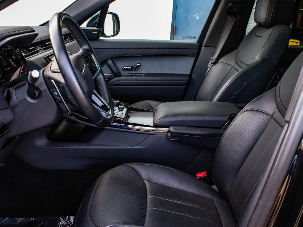 Used 2023 Land Rover Range Rover Sport SE AWD/4WD image 33