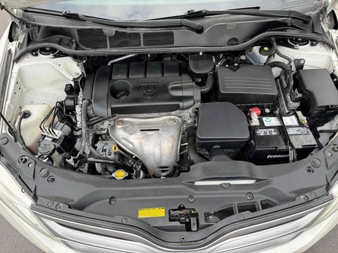 Used 2015 Toyota Venza XLE w/ XLE Premium Package image 9